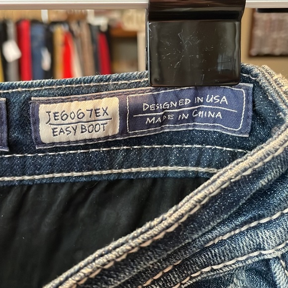 Miss Me Bootcut Jeans - Picture 7 of 12